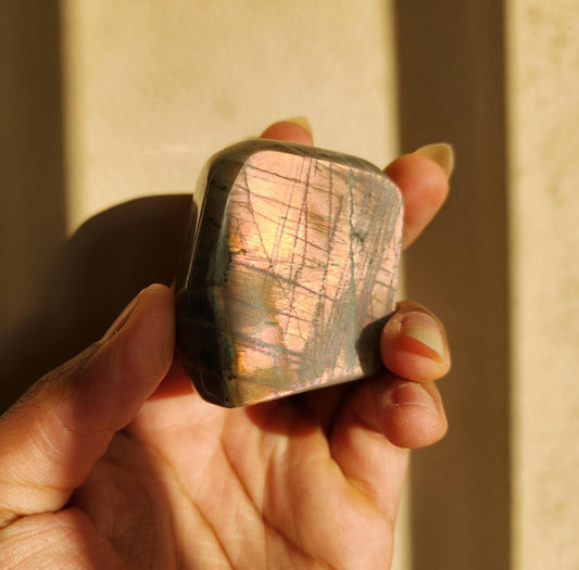 Free-form Labradorite Crystal (Intense Orange Flashing) - Polished Gemstone - Healing Crystal - Multicolored Gemstone
