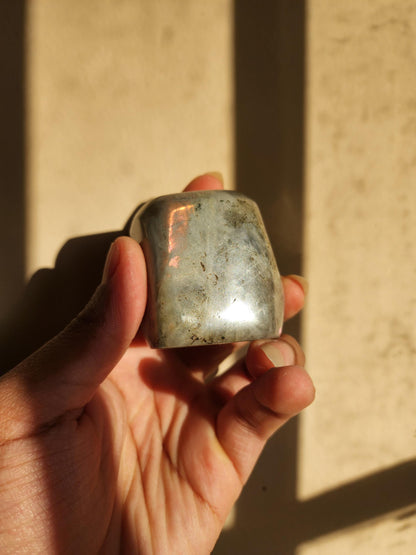 Free-form Labradorite Crystal (Intense Orange Flashing) - Polished Gemstone - Healing Crystal - Multicolored Gemstone